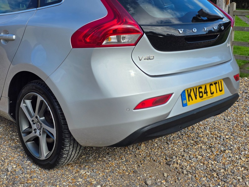 Used Volvo V40 2014 for sale - 76029950: Photo 9