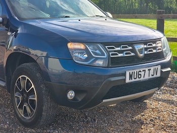 Used Dacia Duster 2017 for sale - 78300089: Photo