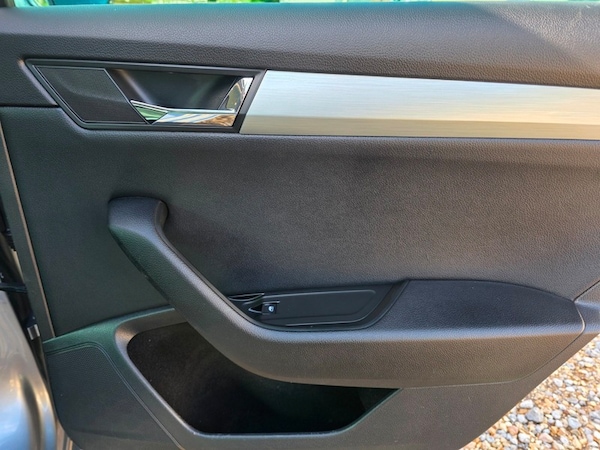 Used Skoda Superb 2016 for sale - 76173518: Photo 27