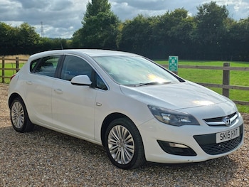 Used Vauxhall Astra 2015 for sale - 75528598: Photo
