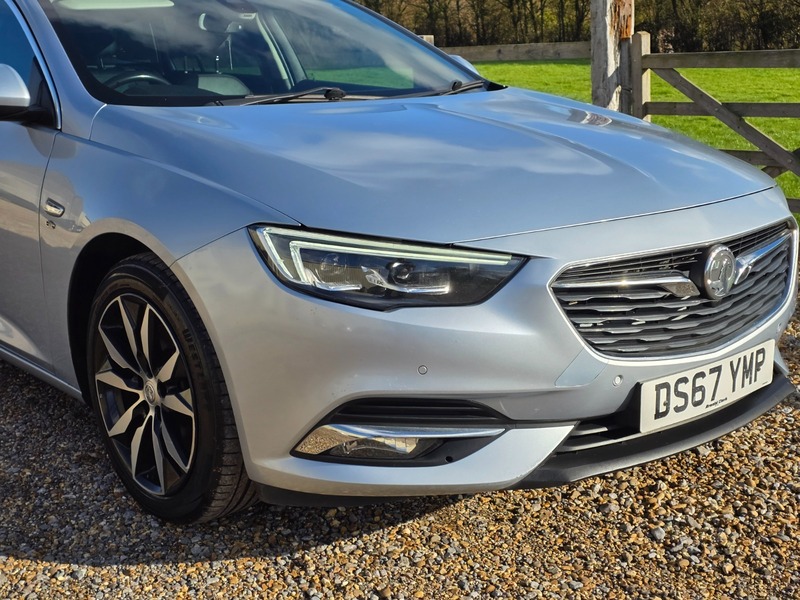 Used Vauxhall Insignia 2018 for sale - 76611422: Photo 2