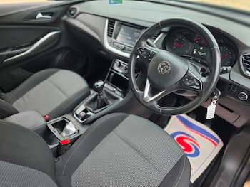Used Vauxhall Grandland X 2019 for sale - 76211035: Photo 3