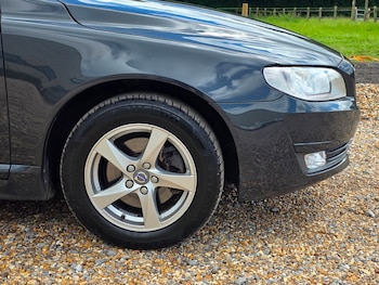 Used Volvo V70 2016 for sale - 78769675: Photo