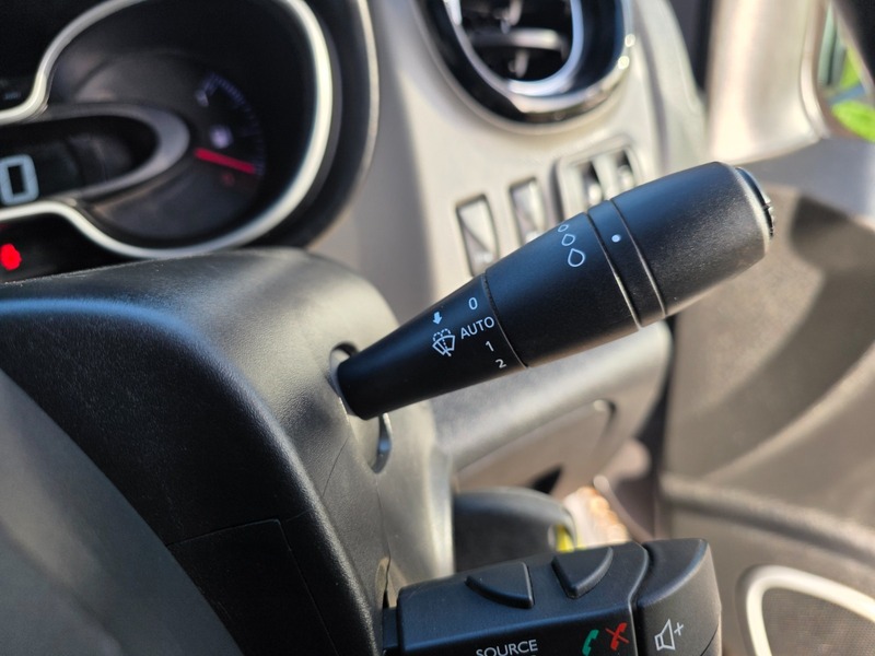 Used Renault Trafic 2017 for sale - 76863606: Photo 19