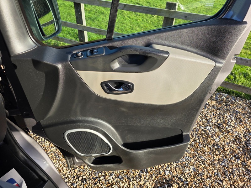 Used Renault Trafic 2017 for sale - 76863606: Photo 22