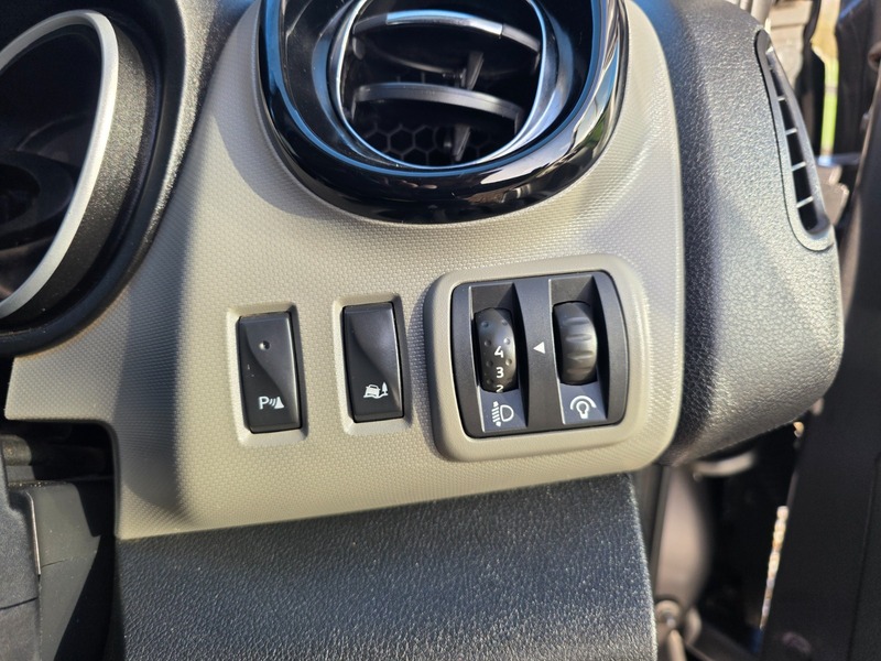 Used Renault Trafic 2017 for sale - 76863606: Photo 24