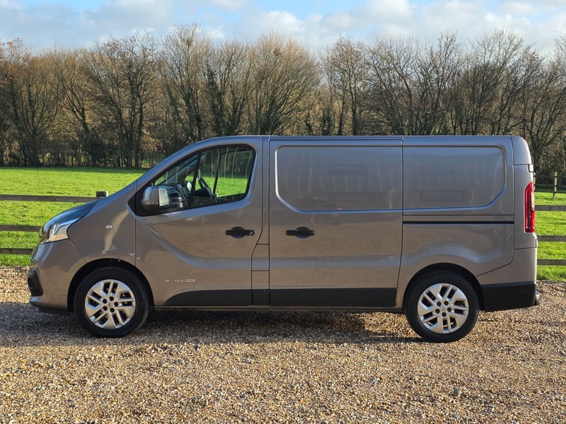 Used Renault Trafic 2017 for sale - 76863606: Photo 3