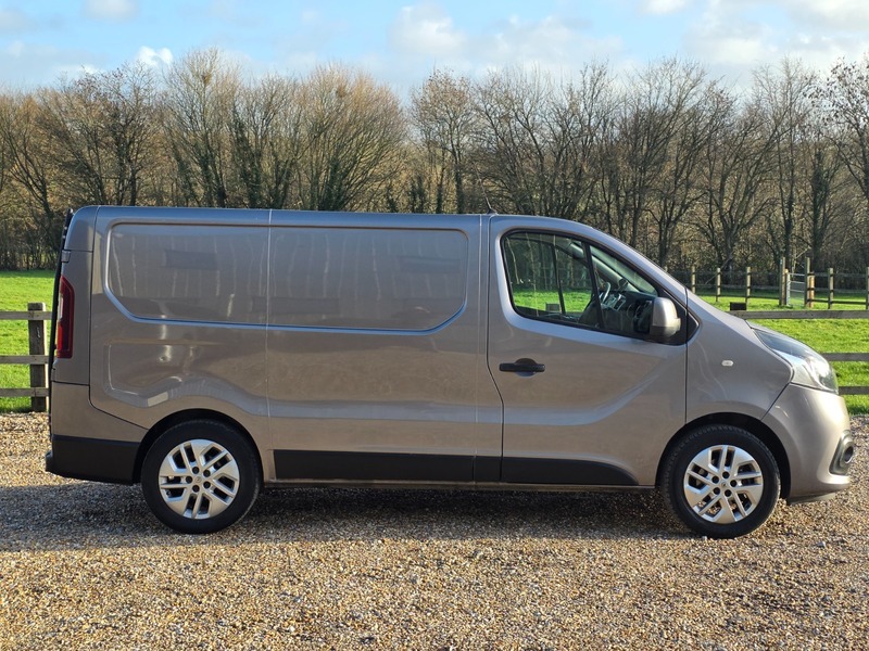 Used Renault Trafic 2017 for sale - 76863606: Photo 6