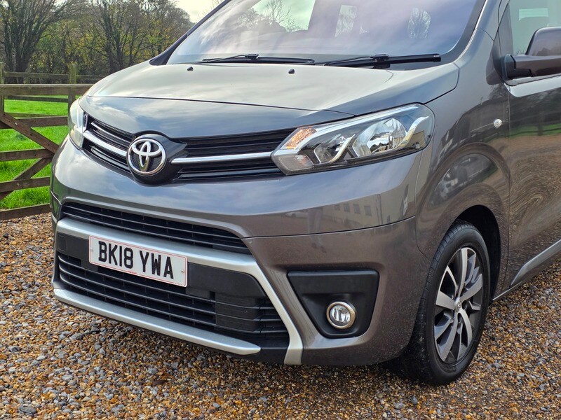 Used Toyota Verso 2018 for sale - 76583035: Photo 15