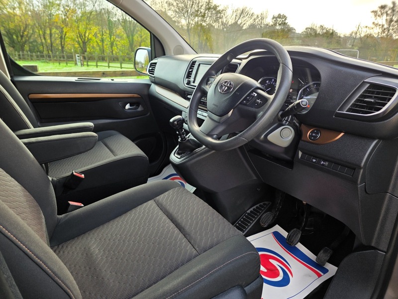 Used Toyota Verso 2018 for sale - 76583035: Photo 18