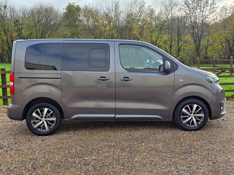 Used Toyota Verso 2018 for sale - 76583035: Photo 4