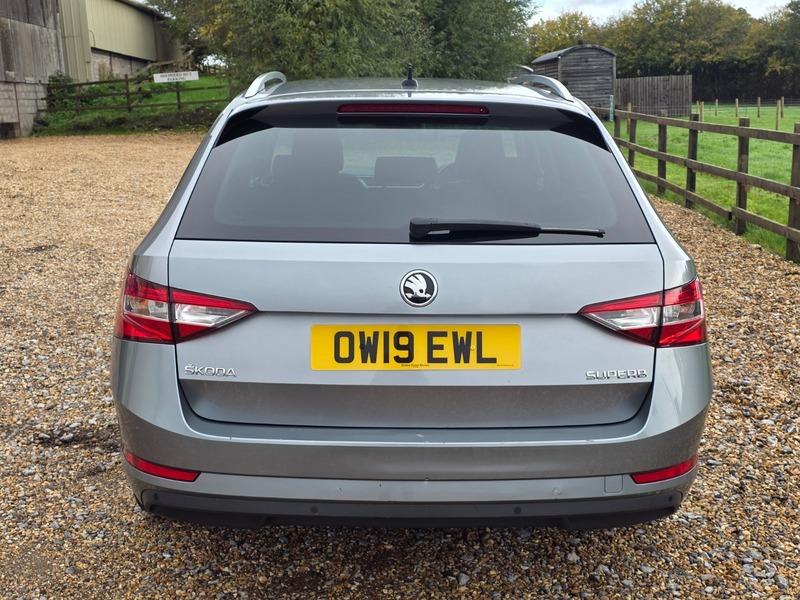 Used Skoda Superb 2019 for sale - 76197352: Photo 10