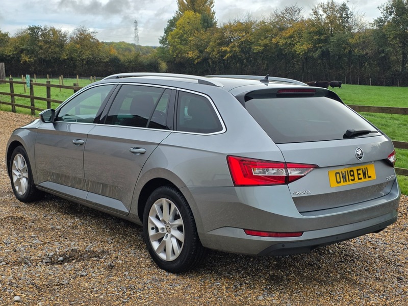 Used Skoda Superb 2019 for sale - 76197352: Photo 11