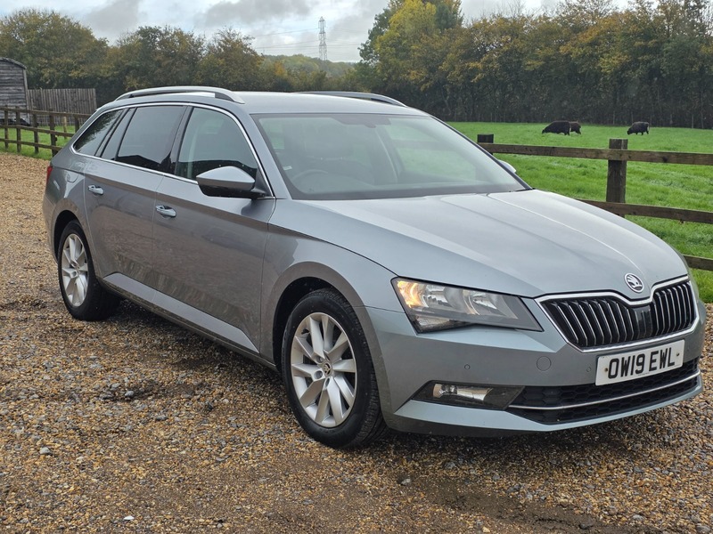 Used Skoda Superb 2019 for sale - 76197352: Photo 4