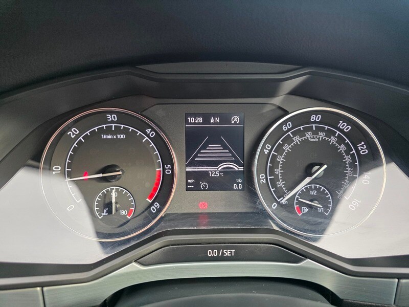 Used Skoda Superb 2019 for sale - 76197352: Photo 46