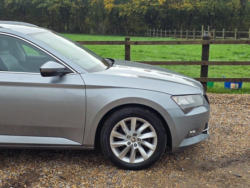 Used Skoda Superb 2019 for sale - 76197352: Photo 5