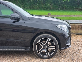 Used Mercedes-Benz GL Class 2018 for sale - 78401961: Photo