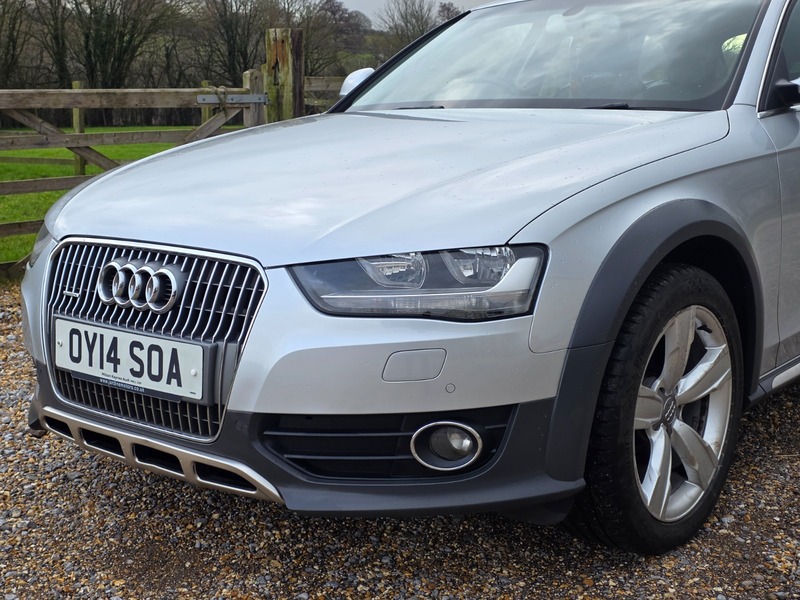 Used Audi A4 2014 for sale - 77328857: Photo 12