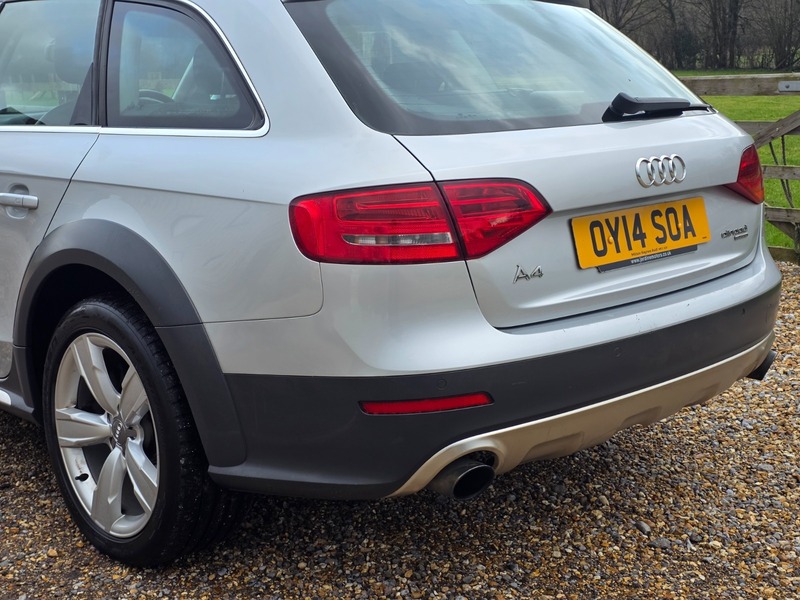 Used Audi A4 2014 for sale - 77328857: Photo 8