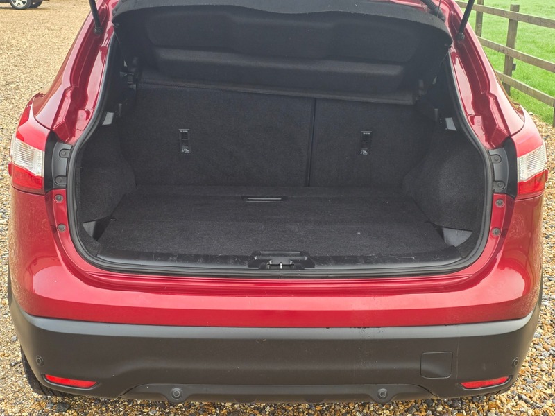 Used Nissan Qashqai 2015 for sale - 76583027: Photo 8