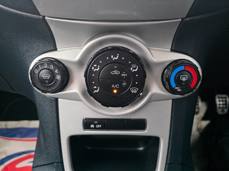 Used Ford Fiesta 2012 for sale - 76470731: Photo 29