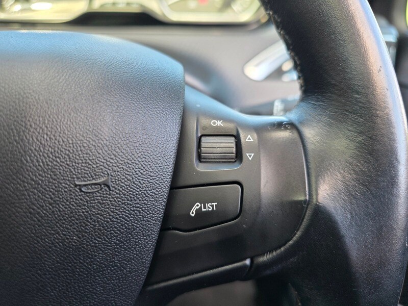 Used Peugeot 208 2017 for sale - 77508188: Photo 39