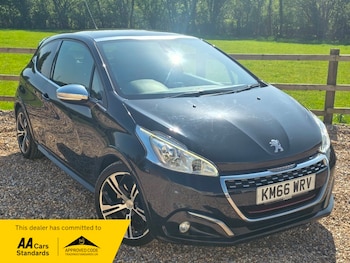 Used Peugeot 208 2017 for sale - 78345305: Photo