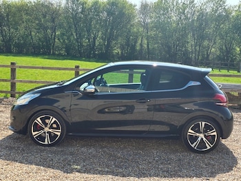 Used Peugeot 208 2017 for sale - 78345305: Photo
