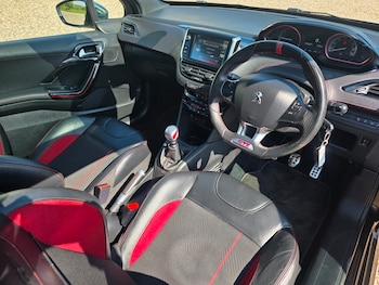 Used Peugeot 208 2017 for sale - 78345305: Photo