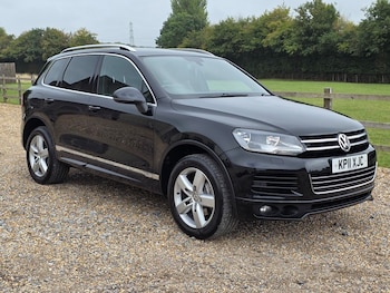 Used Volkswagen Touareg 2011 for sale - 75765832: Photo