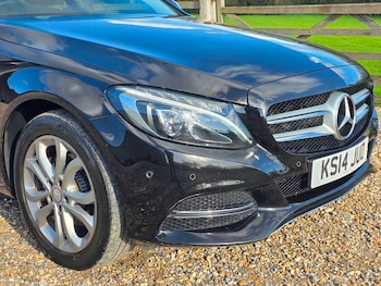 Used Mercedes-Benz C Class 2014 for sale - 77720719: Photo