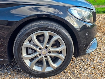 Used Mercedes-Benz C Class 2014 for sale - 77720719: Photo