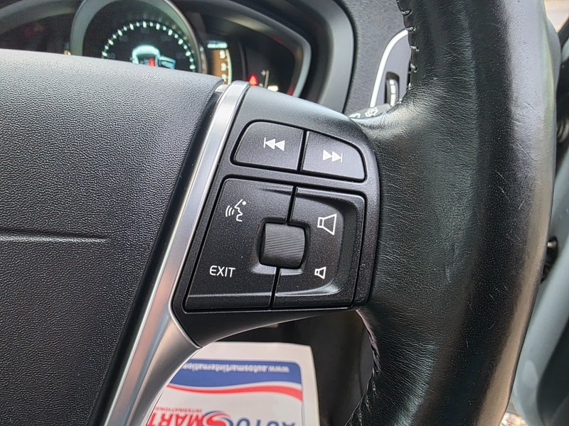 Used Volvo V40 2013 for sale - 76863620: Photo 16