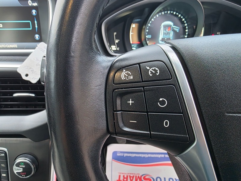 Used Volvo V40 2013 for sale - 76863620: Photo 17