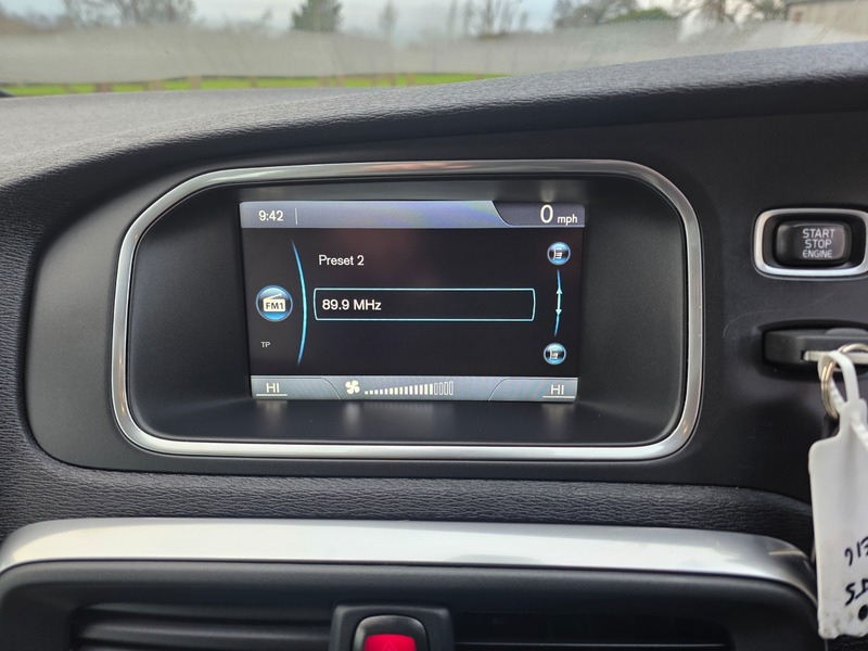 Used Volvo V40 2013 for sale - 76863620: Photo 20