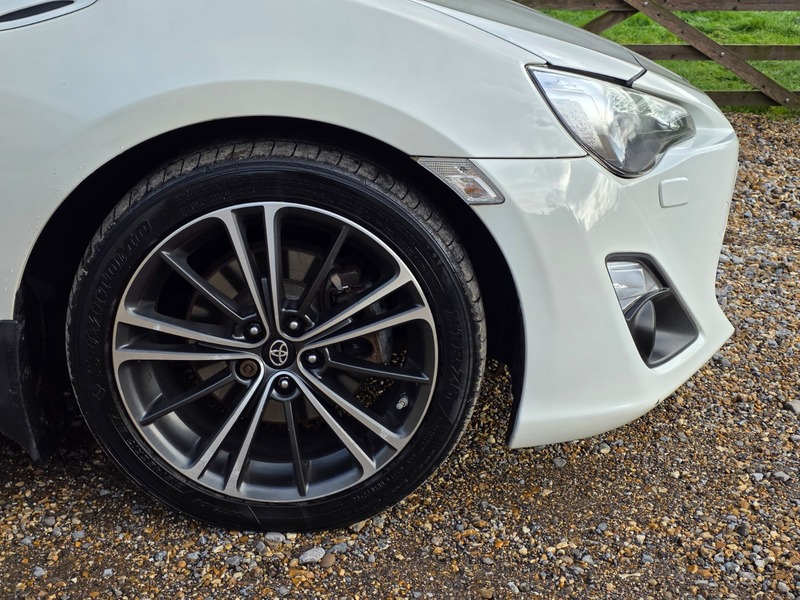 Used Toyota GT86 2015 for sale - 76334131: Photo 3