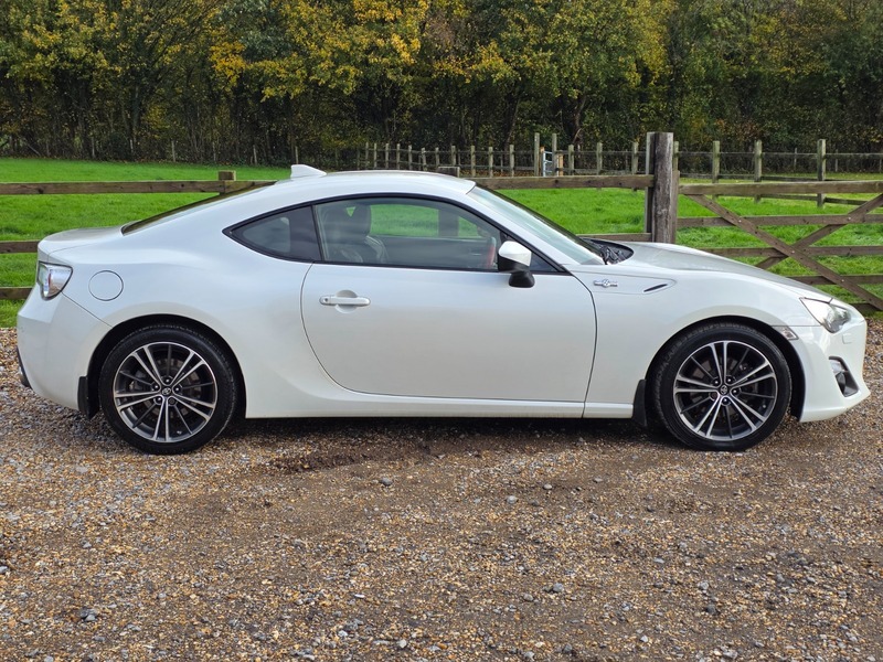 Used Toyota GT86 2015 for sale - 76334131: Photo 4