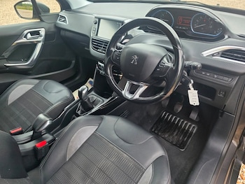 Used Peugeot 2008 2018 for sale - 78888104: Photo