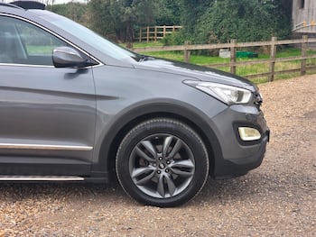 Used Hyundai Santa Fe 2014 for sale - 79805412: Photo