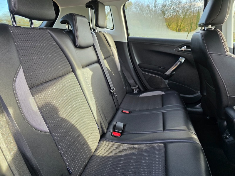 Used Peugeot 2008 2014 for sale - 76784642: Photo 24