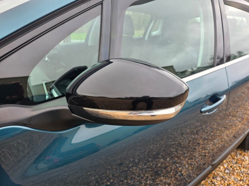 Used Peugeot 2008 2015 for sale - 77508190: Photo 17