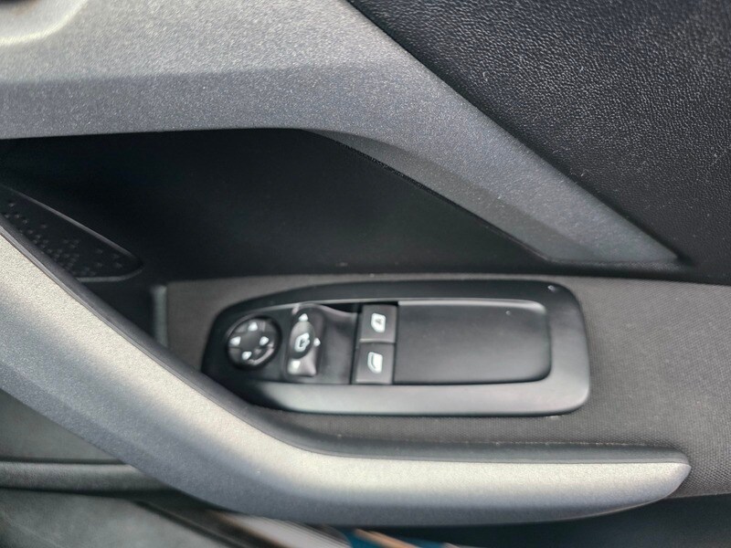 Used Peugeot 2008 2015 for sale - 77508190: Photo 36