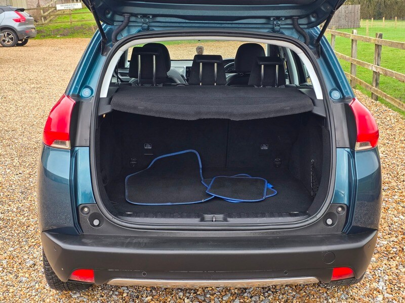 Used Peugeot 2008 2015 for sale - 77508190: Photo 9