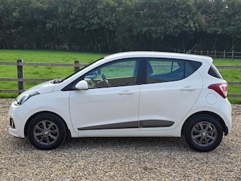 Used Hyundai i10 2014 for sale - 76057202: Photo