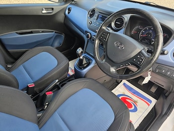 Used Hyundai i10 2014 for sale - 76057202: Photo