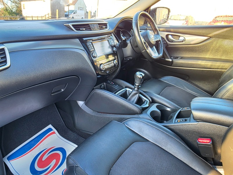 Used Nissan Qashqai 2017 for sale - 77483607: Photo 40