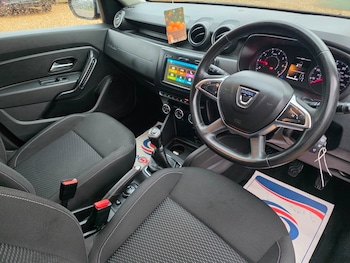 Used Dacia Duster 2020 for sale - 77264138: Photo