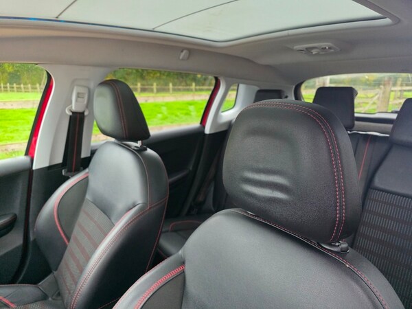 Used Peugeot 2008 2017 for sale - 76280601: Photo 18