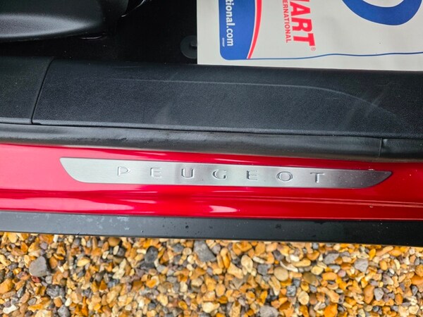 Used Peugeot 2008 2017 for sale - 76280601: Photo 27