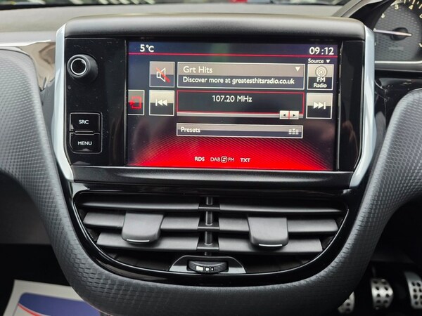 Used Peugeot 2008 2017 for sale - 76280601: Photo 39